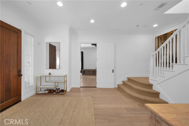 Detail Gallery Image 10 of 61 For 21331 Balerma Ln, Huntington Beach,  CA 92648 - 4 Beds | 3/1 Baths