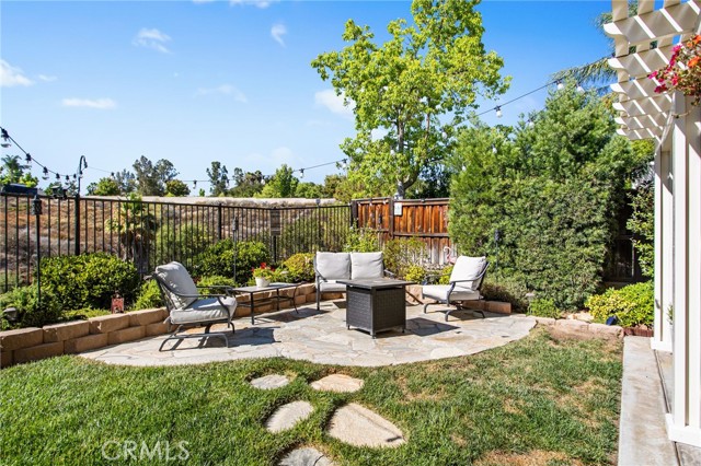 39691 Ashland Way, Murrieta CA: https://media.crmls.org/medias/9fd66a11-9554-4b9c-8f65-5a0506aed8f6.jpg