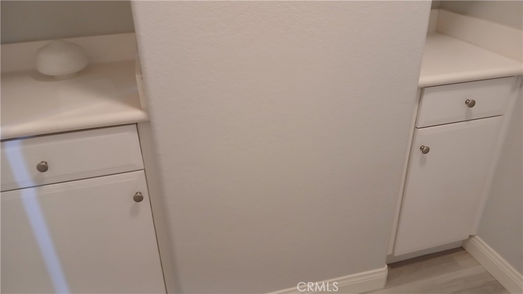 https://media.crmls.org/medias/9fd71768-7e62-4d04-8171-5f824340f31e.jpg?preset=X-Large