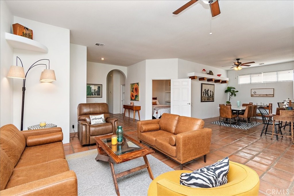 MLS #OC25260928 image #21