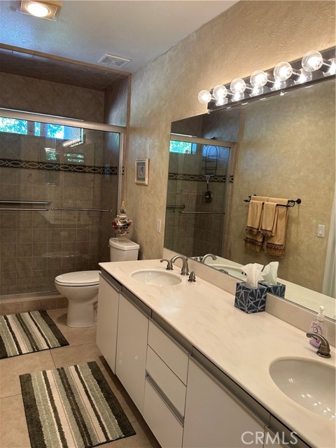 Image 23 of 30 For 1435 Tiffany