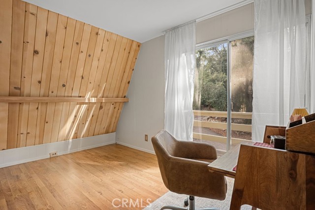 Detail Gallery Image 13 of 30 For 989 Calanda, Crestline,  CA 92325 - 2 Beds | 2 Baths