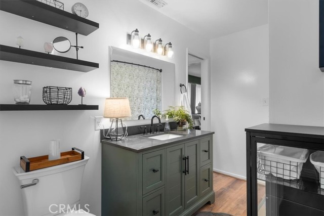 Detail Gallery Image 20 of 35 For 4165 La Salle Ave, Culver City,  CA 90232 - 5 Beds | 4 Baths