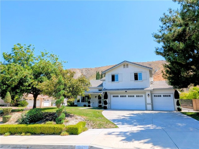 1971 Mesa Drive, Colton CA: https://media.crmls.org/medias/9fdbea56-84ba-40da-aa87-9370eba17c5c.jpg