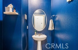 https://media.crmls.org/medias/9fdc0f57-9898-4a7b-b779-5a48a704a92d.jpg?preset=X-Large