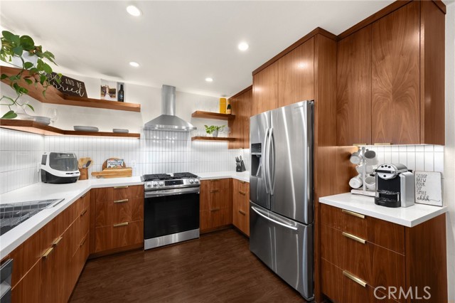 Detail Gallery Image 2 of 25 For 7658 Ellis Ave, Huntington Beach,  CA 92648 - 3 Beds | 2/1 Baths