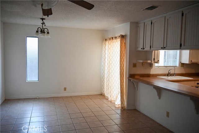 Detail Gallery Image 7 of 14 For 309 311 15th St, Paso Robles,  CA 93446 - 4 Beds | 3 Baths