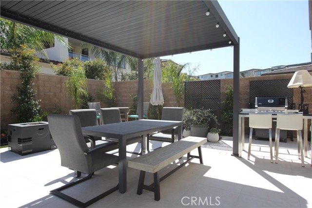 20042 W Mersey Lane, Porter Ranch CA: https://media.crmls.org/medias/9fdc9256-8225-417d-95d2-ab38c89ba72f.jpg