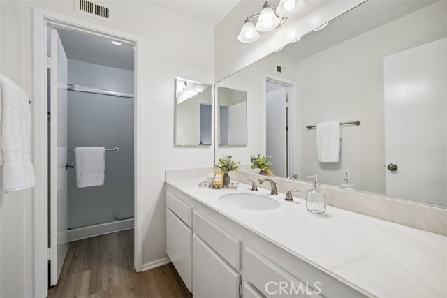 Detail Gallery Image 16 of 28 For 19519 Rinaldi St #57,  Porter Ranch,  CA 91326 - 3 Beds | 2 Baths