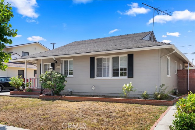Detail Gallery Image 3 of 33 For 4014 W 175th Pl, Torrance,  CA 90504 - 3 Beds | 1 Baths