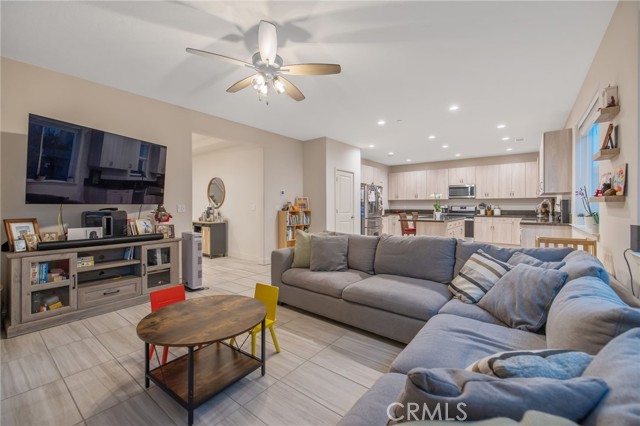 Detail Gallery Image 16 of 42 For 3433 W Milan, Visalia,  CA 93277 - 3 Beds | 2/1 Baths