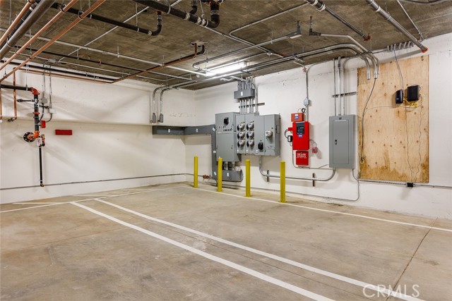 Detail Gallery Image 12 of 23 For 81 N Grand Oaks Ave #102,  Pasadena,  CA 91107 - 2 Beds | 2 Baths