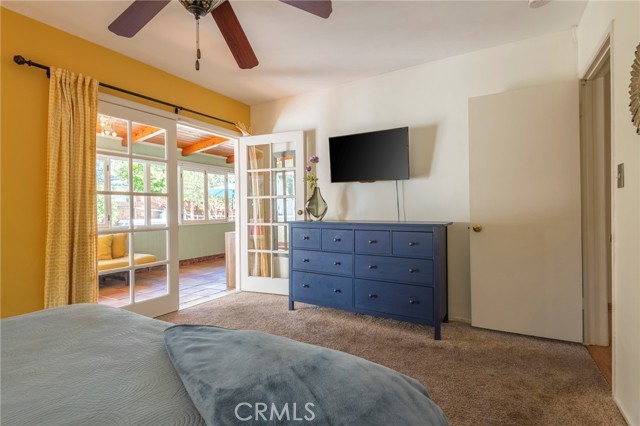5223 Alhama Drive, Woodland Hills CA: https://media.crmls.org/medias/9fe0c746-b2ea-42ca-8c65-665d44b93cb4.jpg