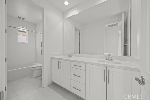 Detail Gallery Image 16 of 23 For 155 Somera, Irvine,  CA 92602 - 4 Beds | 3 Baths