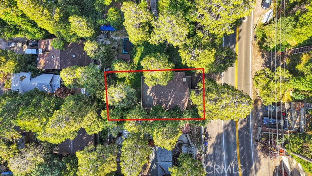 23550 Lake Drive, Crestline CA: https://media.crmls.org/medias/9fe17e14-8776-421a-96ec-dcb83db7a189.jpg