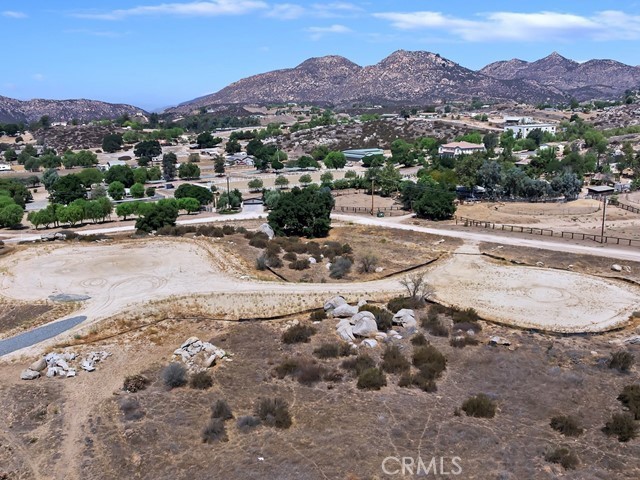 Detail Gallery Image 2 of 13 For 38662 E Benton Rd, Temecula,  CA 92592 - – Beds | – Baths