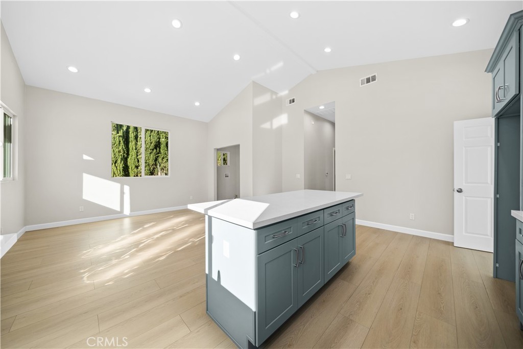 MLS #WS25246794 image #56