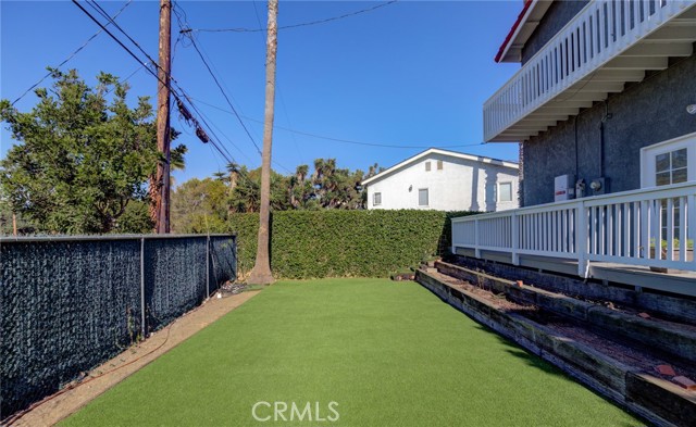 693 19th Street, Manhattan Beach, California 90266, 5 Bedrooms Bedrooms, ,1 BathroomBathrooms,Residential,Sold,19th,SB21194757