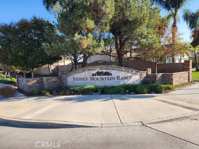 5410 Sagestone Drive, Hemet CA: https://media.crmls.org/medias/9fe58a5a-a99e-418d-bdd6-84a99ded1dec.jpg
