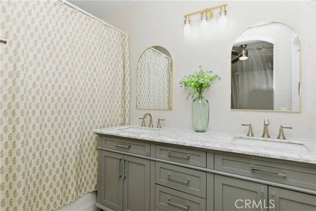 Detail Gallery Image 31 of 44 For 3199 Rowena, Corona,  CA 92882 - 3 Beds | 2 Baths