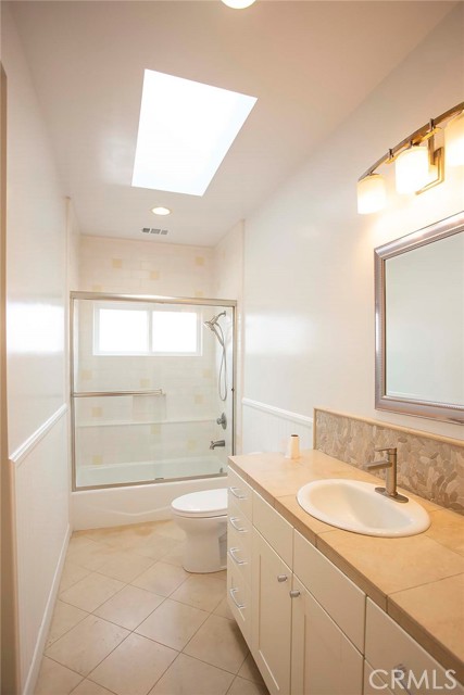 Detail Gallery Image 19 of 36 For 24433 Ward St, Torrance,  CA 90505 - 3 Beds | 2/1 Baths