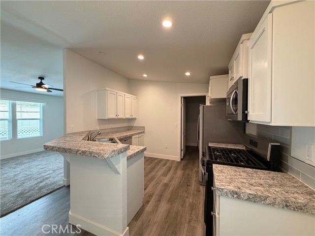 MLS #OC25242065 image #6