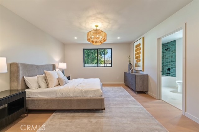 Detail Gallery Image 44 of 46 For 8960 Oak Park Ave, Northridge,  CA 91325 - 4 Beds | 3/1 Baths