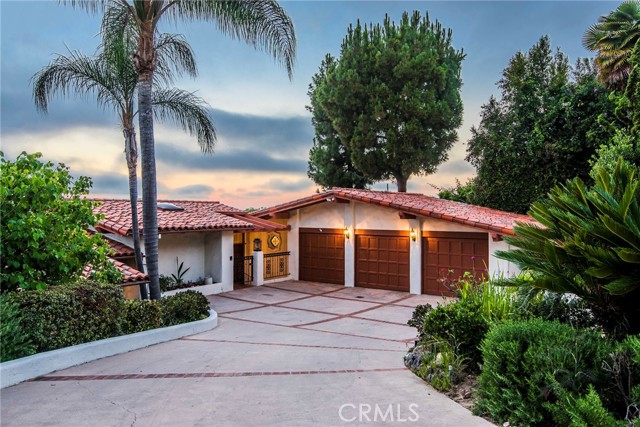 1349 Via Zumaya, Palos Verdes Estates, California 90274, 4 Bedrooms Bedrooms, ,2 BathroomsBathrooms,Residential,Sold,Via Zumaya,PV21141103