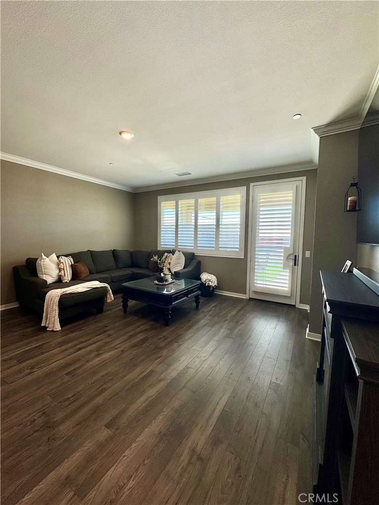 MLS #IV25222335 image #10