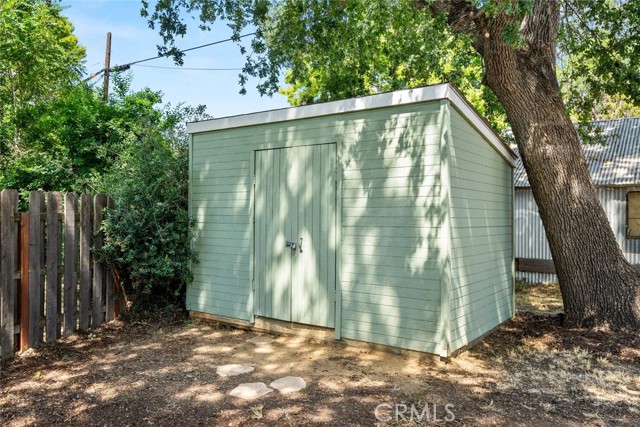 578 E 19th Street, Chico CA: https://media.crmls.org/medias/9fe703fa-17b1-4d1e-b842-d66b8741fb6b.jpg