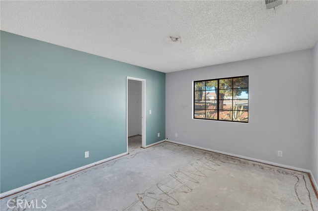 Detail Gallery Image 17 of 22 For 15807 Sitting Bull, Victorville,  CA 92395 - 3 Beds | 2 Baths