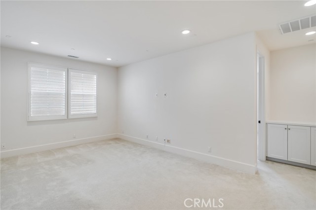 Detail Gallery Image 27 of 40 For 214 Parkwood, Irvine,  CA 92620 - 5 Beds | 5/1 Baths