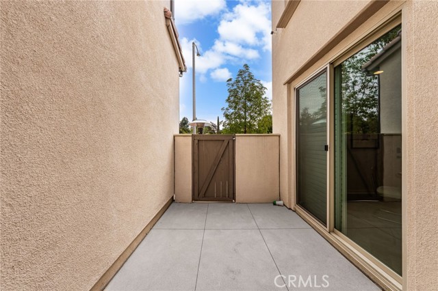 1419 N Indian Hill Boulevard, Claremont CA: https://media.crmls.org/medias/9fe8fc36-9f7c-4654-a420-69dfabd01e89.jpg
