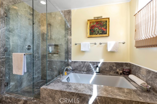 Detail Gallery Image 34 of 67 For 16700 Bosque Dr, Encino,  CA 91436 - 3 Beds | 2/1 Baths
