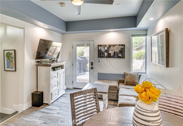 Detail Gallery Image 22 of 31 For 1469 Topa View Trl, Newbury Park,  CA 91320 - 4 Beds | 3/2 Baths