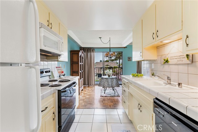 191 Kennebec Avenue, Long Beach CA: https://media.crmls.org/medias/9fe9b08a-5278-4417-917b-52578a1868d7.jpg