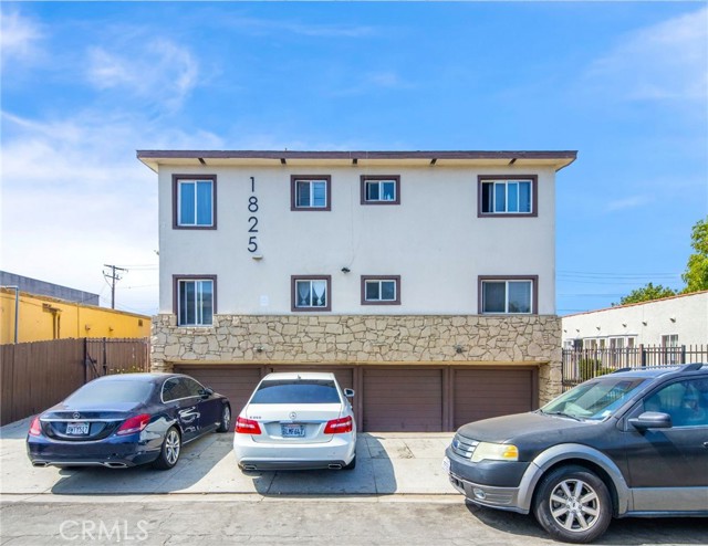 1825 Chestnut Avenue, Long Beach, California 90806, ,Multi-Family,For Sale,Chestnut,CV24203235