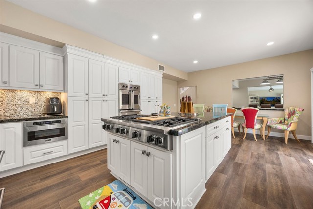 Detail Gallery Image 16 of 69 For 13072 Scott, North Tustin,  CA 92705 - 6 Beds | 5 Baths