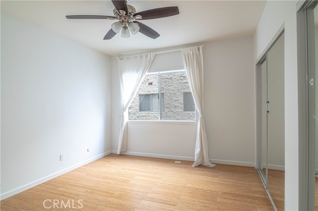 1115 S Elm Drive, Los Angeles CA: https://media.crmls.org/medias/9feacc1c-b20d-46b9-abe0-fcb6f71e4413.jpg