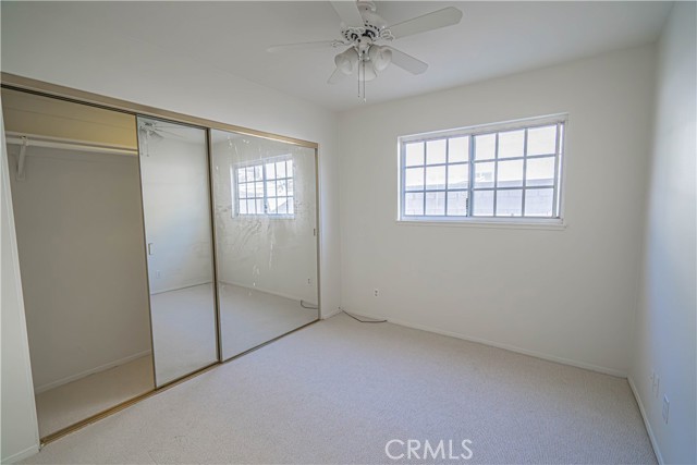 1827 Stow Street photo 5