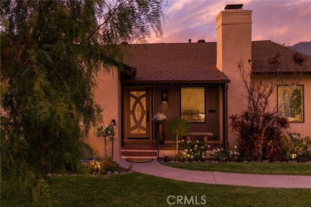 Detail Gallery Image 3 of 40 For 2185 Paloma, Pasadena,  CA 91104 - 3 Beds | 3 Baths