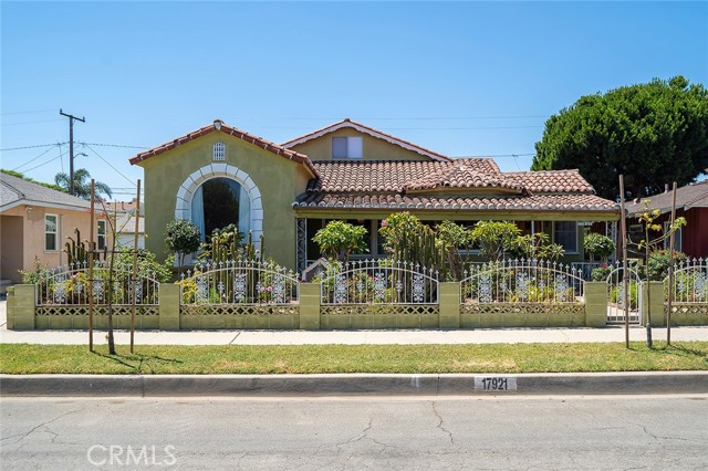 Detail Gallery Image 1 of 1 For 17921 Elaine Ave, Artesia,  CA 90701 - 3 Beds | 2 Baths