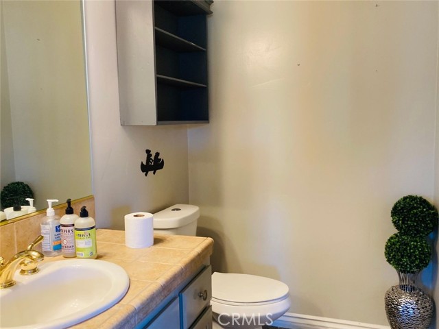 Detail Gallery Image 7 of 19 For 1302 Calgary Dr, Lake Arrowhead,  CA 92352 - 3 Beds | 2/1 Baths