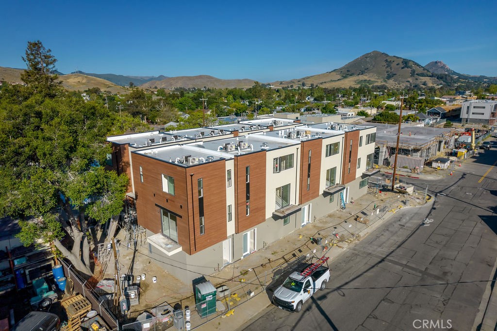 2531 Victoria Avenue, San Luis Obispo, CA 93401