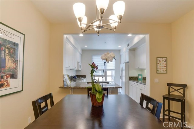 Detail Gallery Image 11 of 34 For 5408 W 149th Pl #4,  Hawthorne,  CA 90250 - 2 Beds | 3 Baths