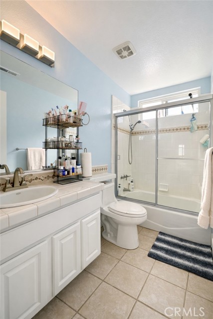 Detail Gallery Image 17 of 23 For 1205 Stratford Ln, San Dimas,  CA 91773 - 4 Beds | 2/1 Baths