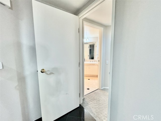 Detail Gallery Image 24 of 56 For 525 E Seaside Way #305,  Long Beach,  CA 90802 - 2 Beds | 1/1 Baths