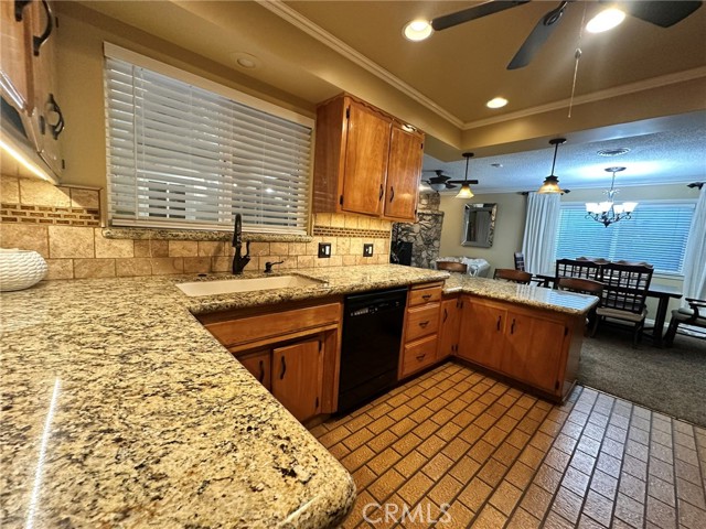 Detail Gallery Image 23 of 33 For 3623 Redlands, Bakersfield,  CA 93306 - 3 Beds | 2 Baths