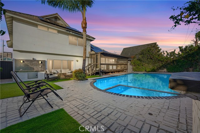 Detail Gallery Image 35 of 38 For 511 Sturgeon Dr, Costa Mesa,  CA 92626 - 4 Beds | 3 Baths