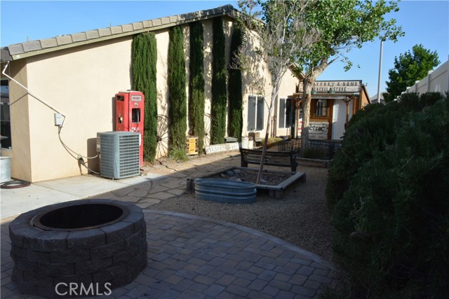 Detail Gallery Image 37 of 42 For 17648 Park Plaza Ct, Victorville,  CA 92395 - 4 Beds | 2 Baths